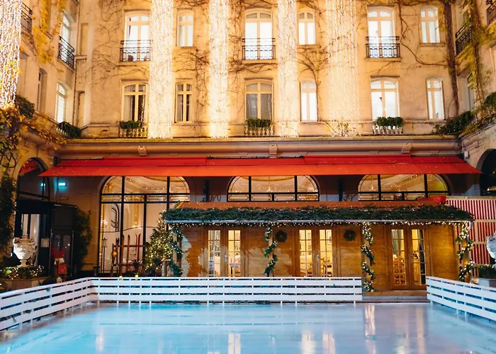 Hotel Plaza Athenee - Dorchester Collection